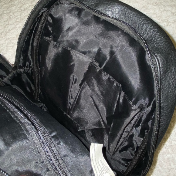 Backpack with Adjustable Straps - Picture 7 of 7